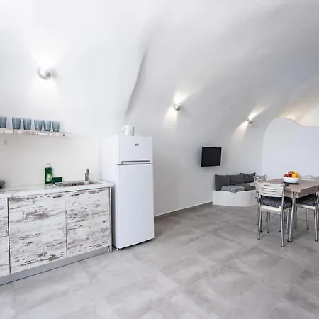 Nomikos Mansion Apartment Karterados (Santorini)