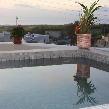 Nomikos Mansion Karterados (Santorini)