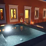 Nomikos Mansion Karterados (Santorini)