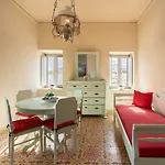 Nomikos Mansion * Karterados (Santorini)