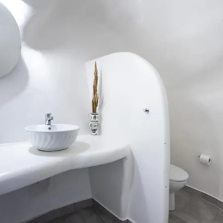 Nomikos Mansion Apartment Karterados (Santorini)