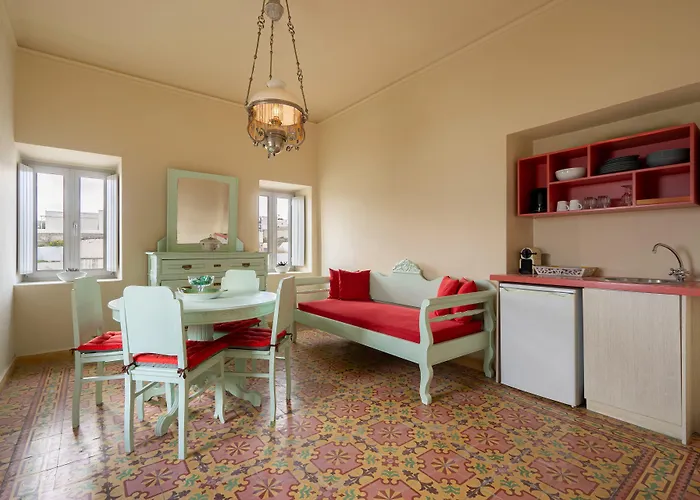 Nomikos Mansion Apartman *