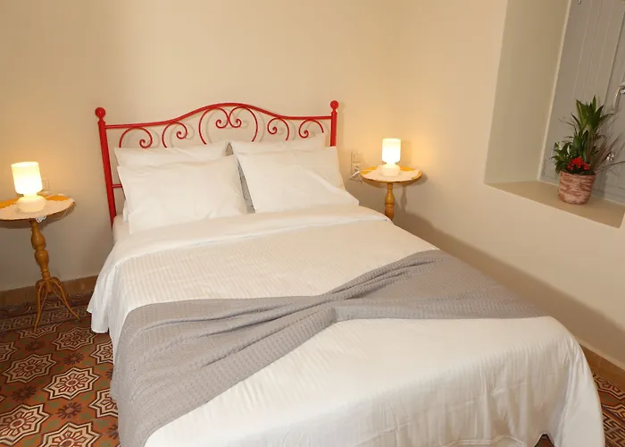 Nomikos Mansion Apartman *