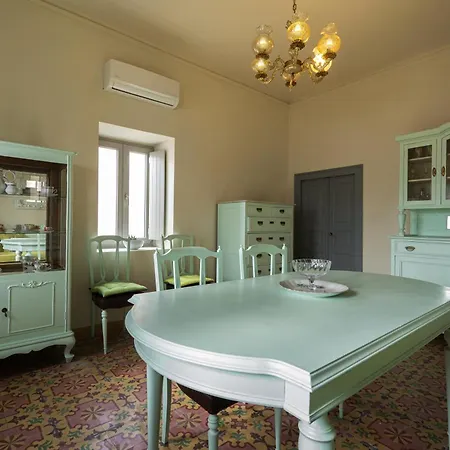 Nomikos Mansion *