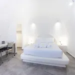 아파트 Nomikos Mansion *